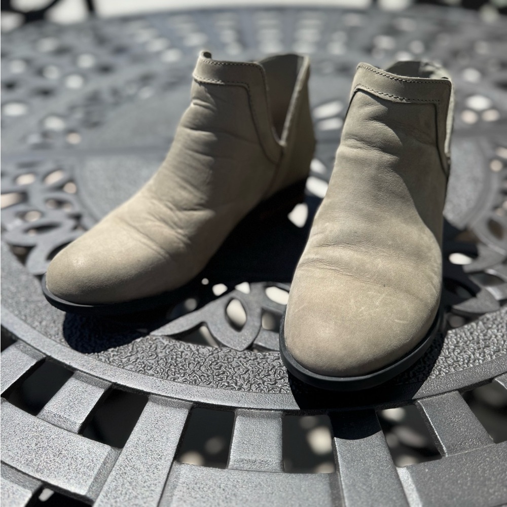 Sorel Lolla Ankle Cutout Bootie in Sage